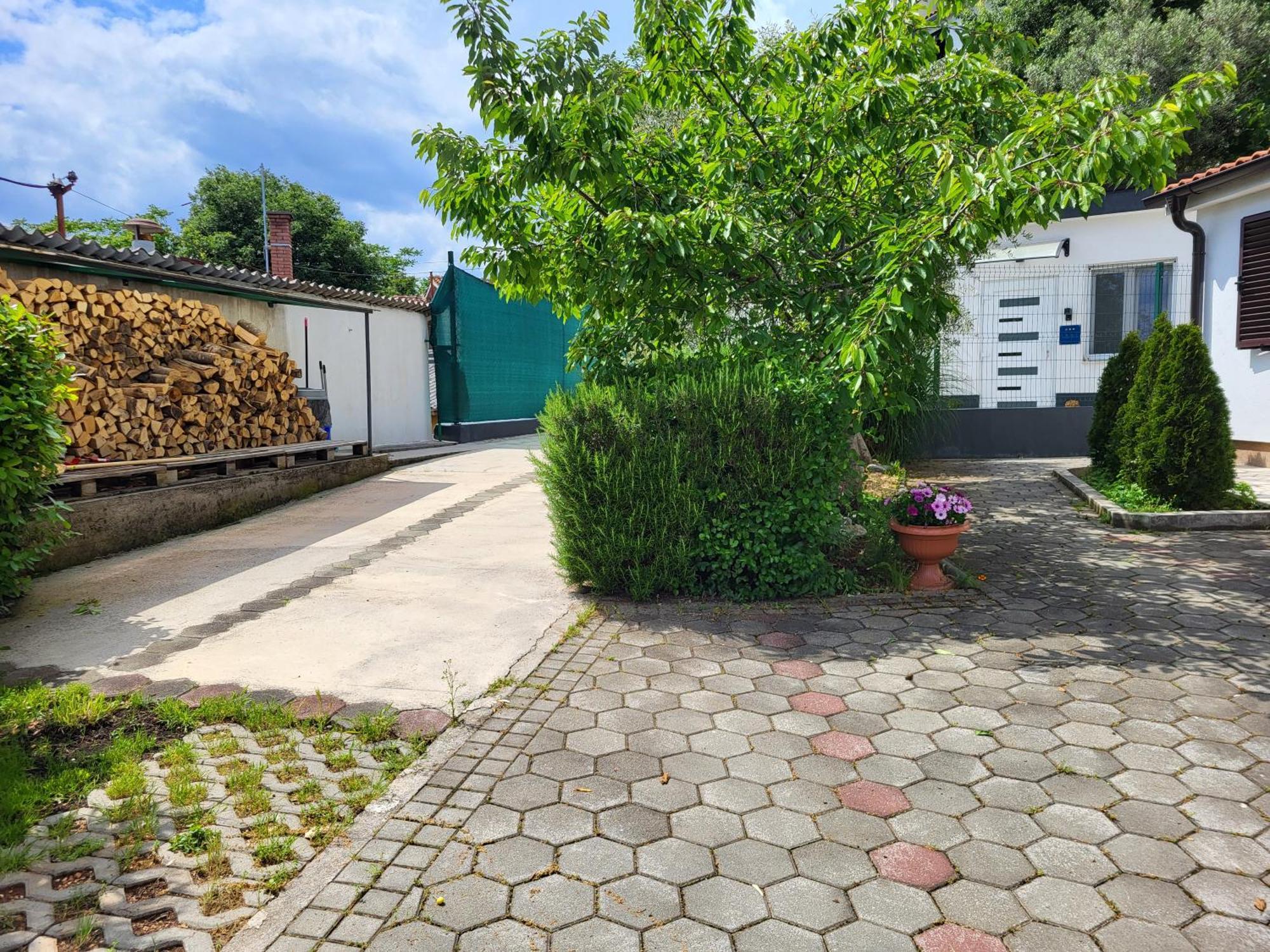 Bruno - With Private Parking Rijeka