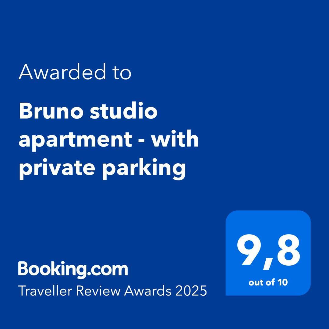 Bruno - With Private Parking Apartment *